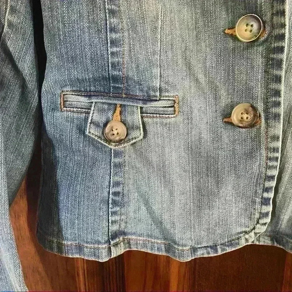 Old Navy Stretch Denin Jacket - Picture 5 of 7